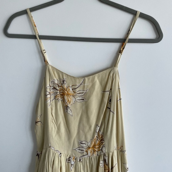 Yellow floral romper - Picture 3 of 5